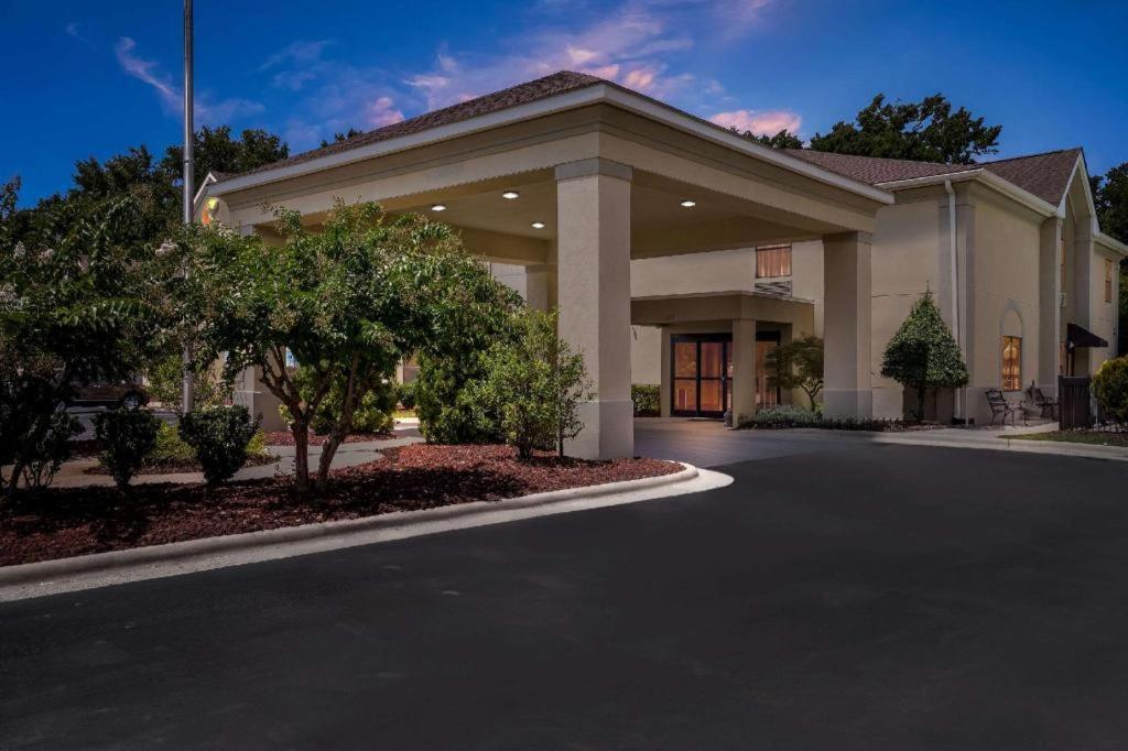 Comfort Inn Clinton Exterior foto